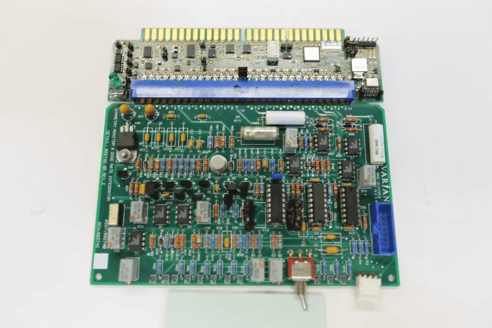 Used Varian Symmetry Monitor and Dose Rate Integrator PG19-87