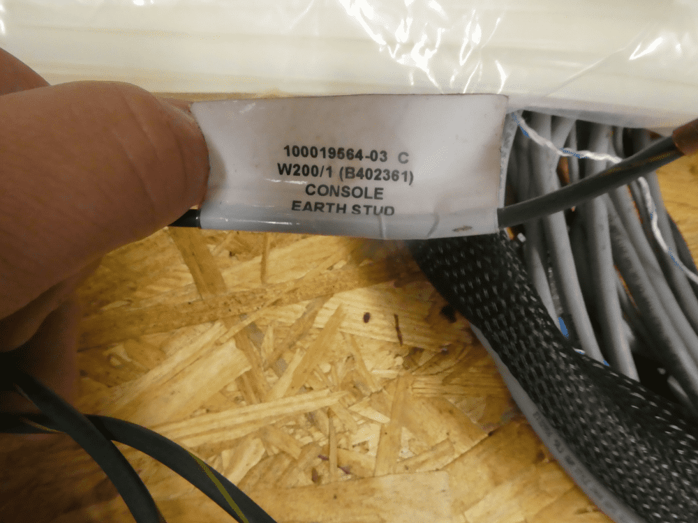 Used Varian W200/1 CONSOLE EARTH STUD Cable PG19-525