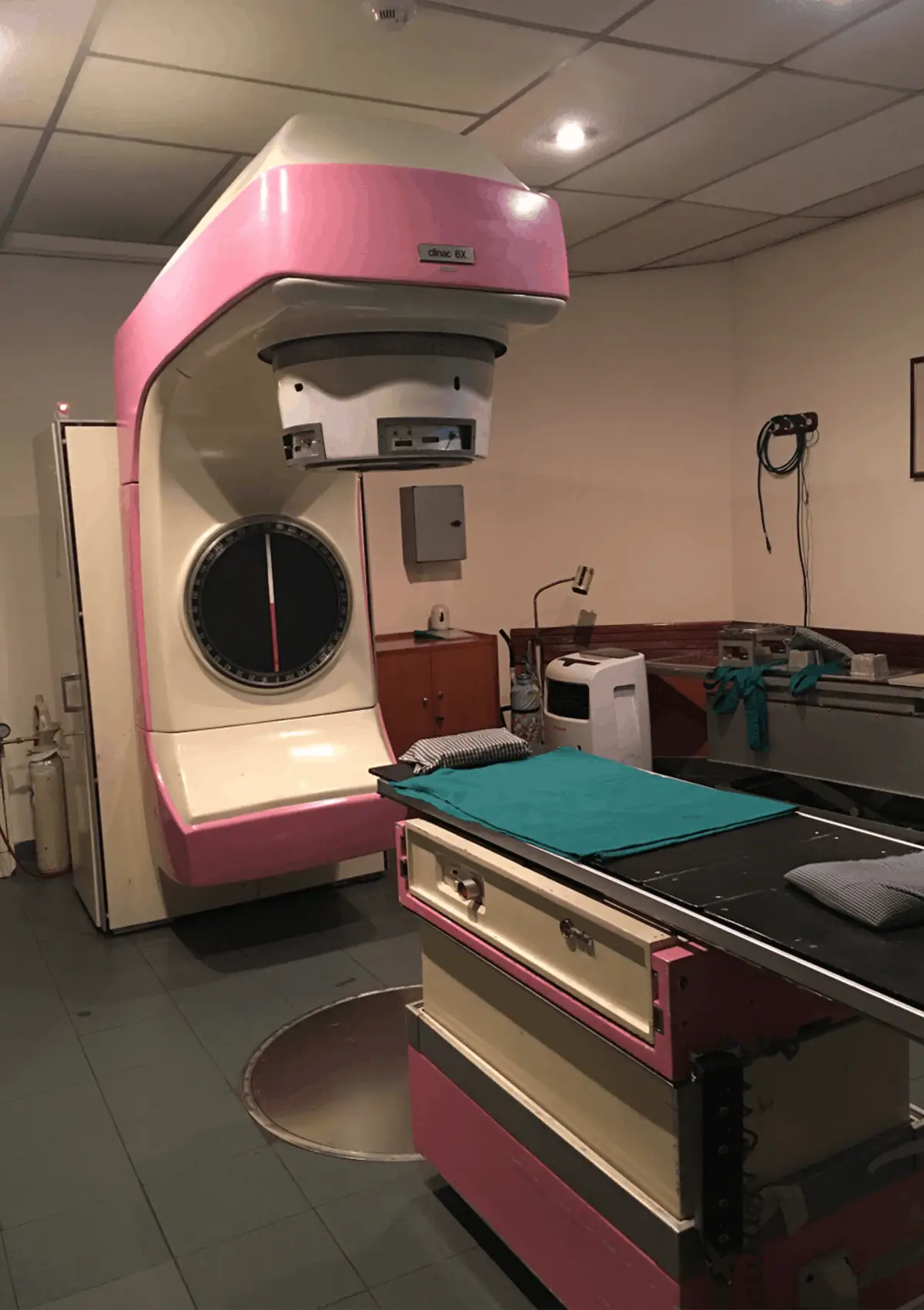 Used Varian 6X Linear Accelerators 20A48