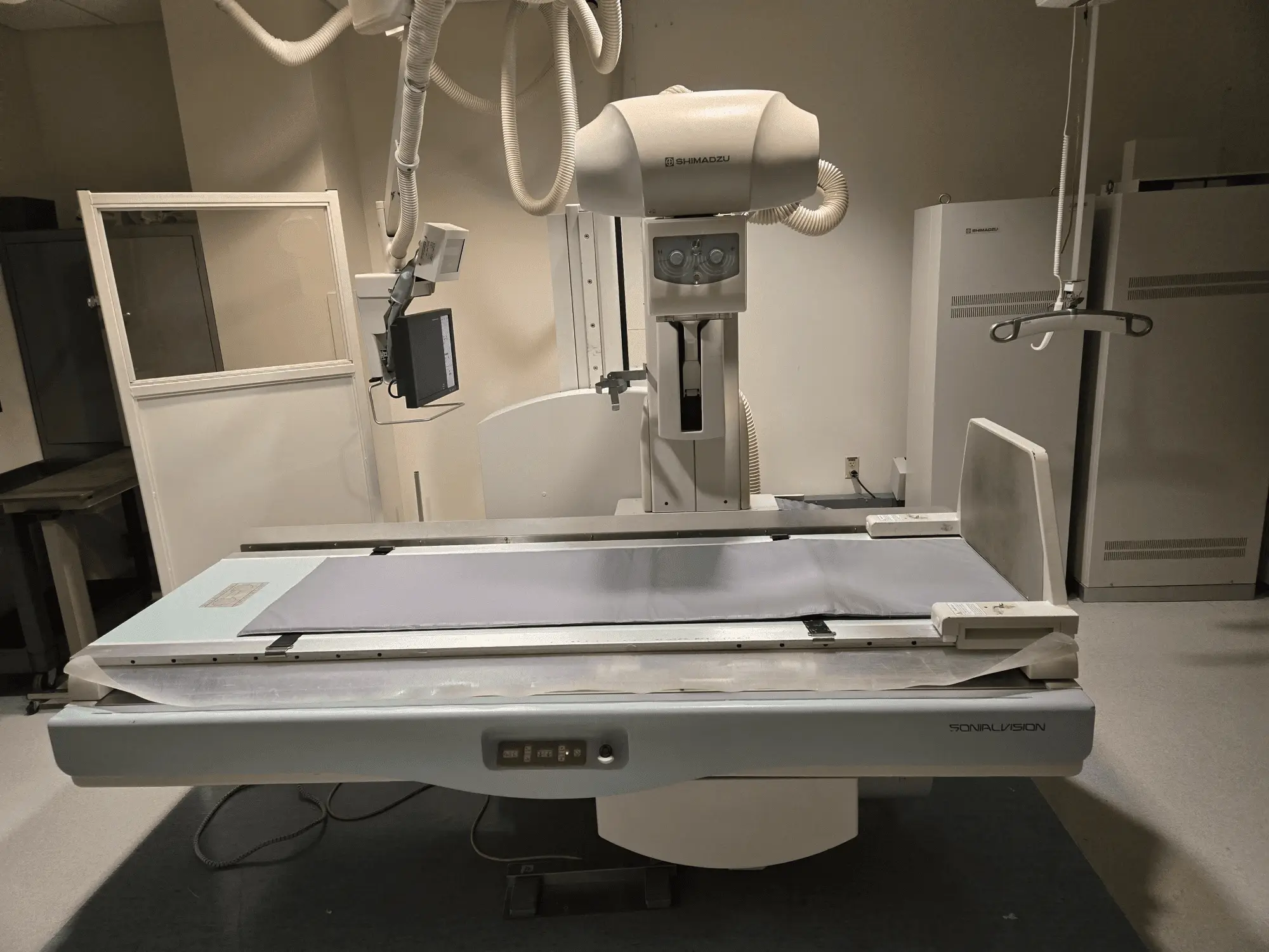 Shimadzu SonialVision Versa 100 RF Room