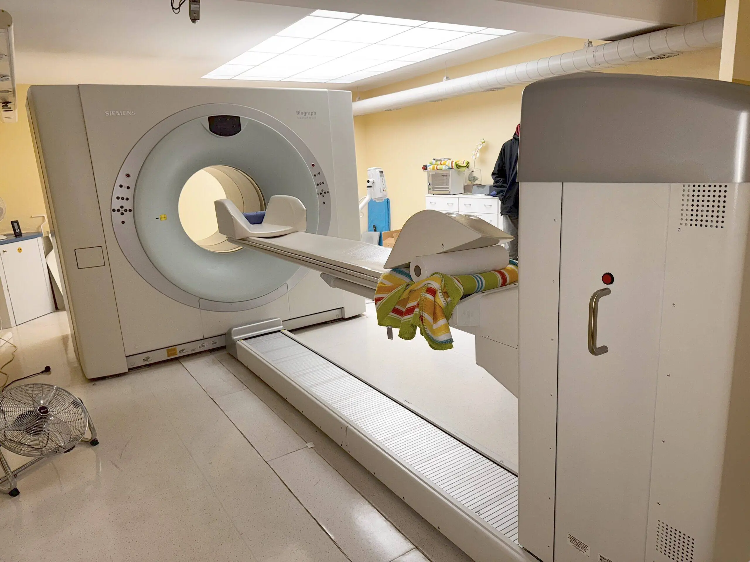 Siemens Biograph Truepoint 64 Slice PET/CT Scanner