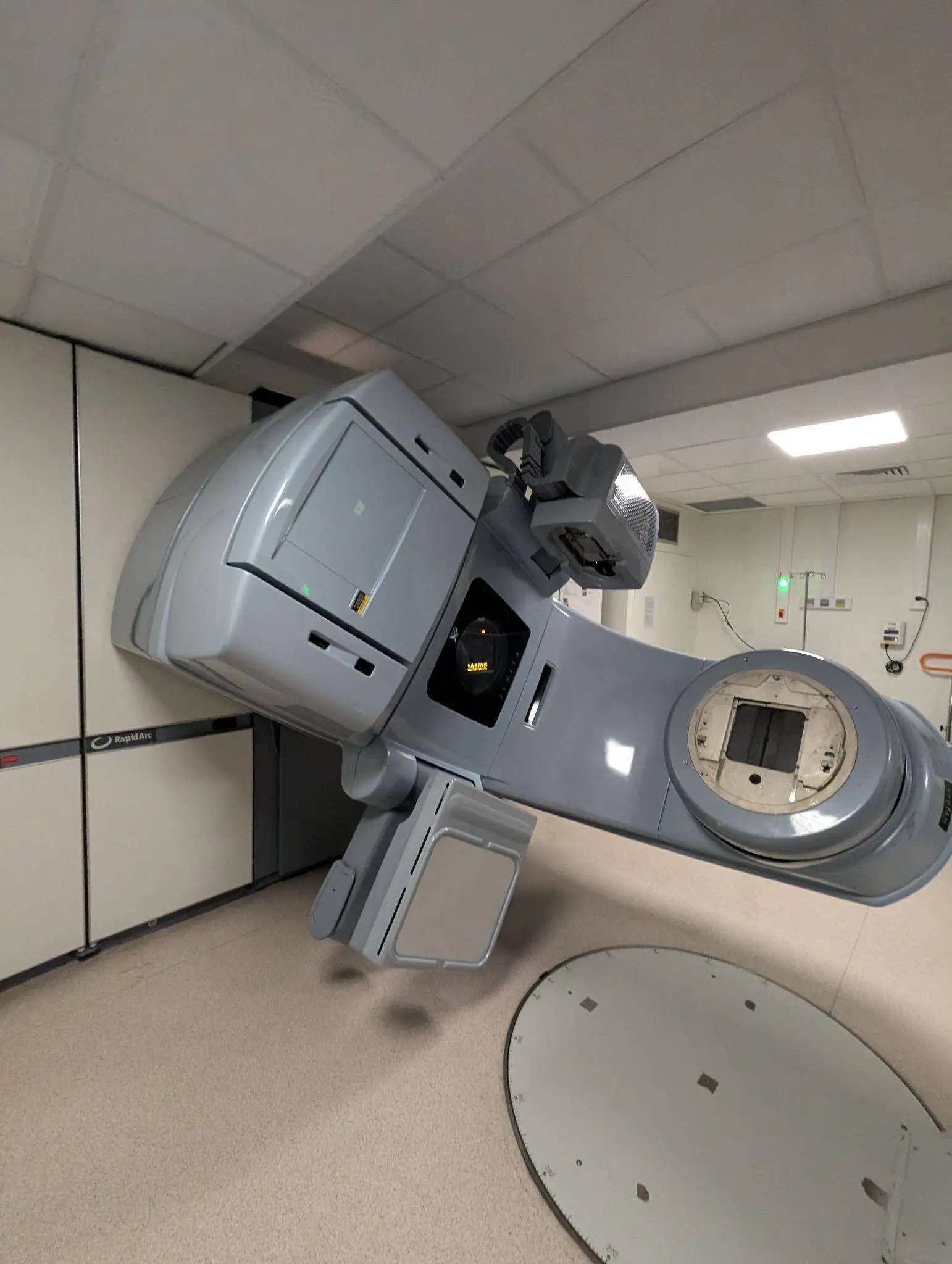Varian iX Silhouette Linear Accelerator