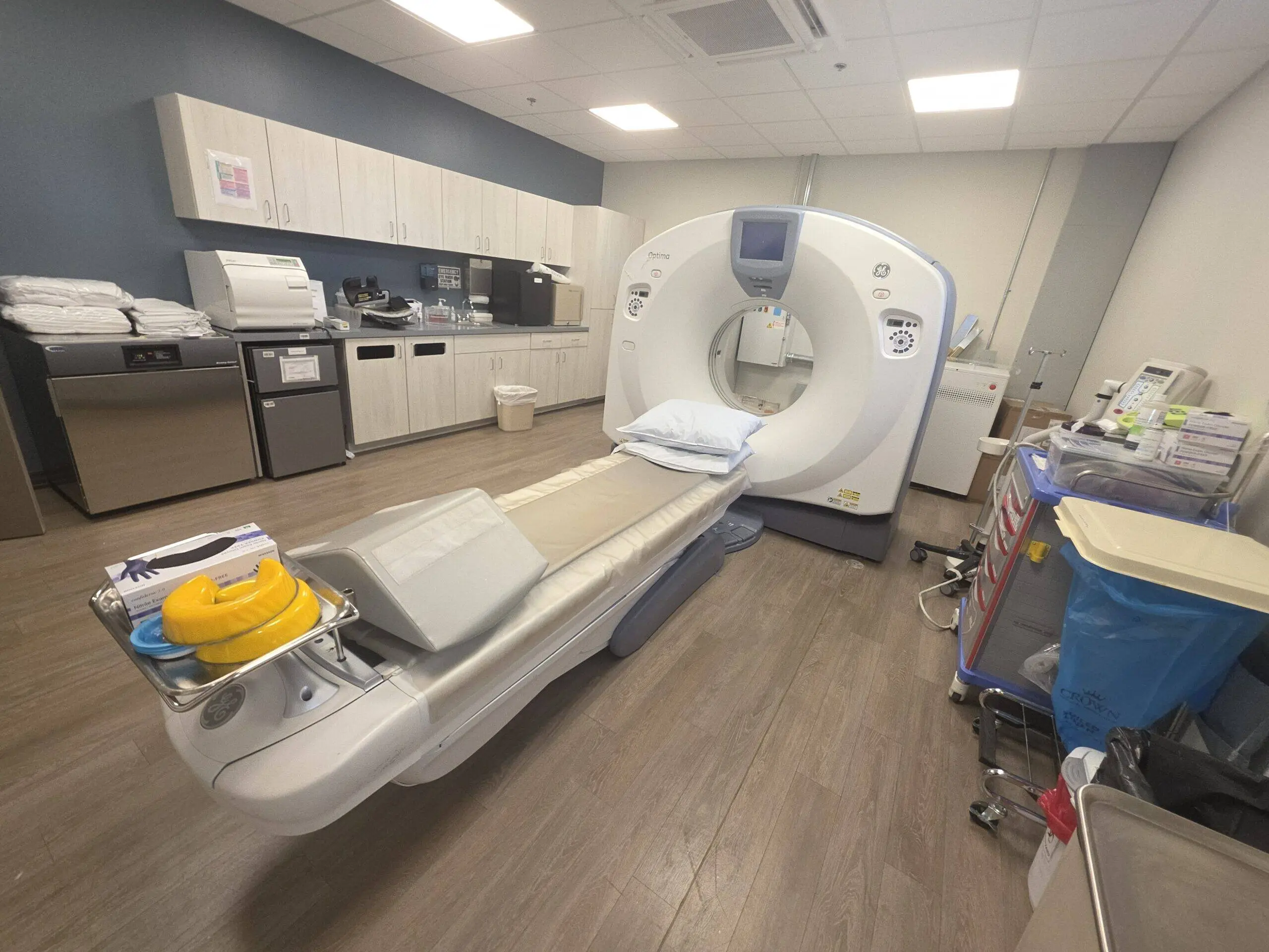 GE Optima 540 16 Slice CT Scanner