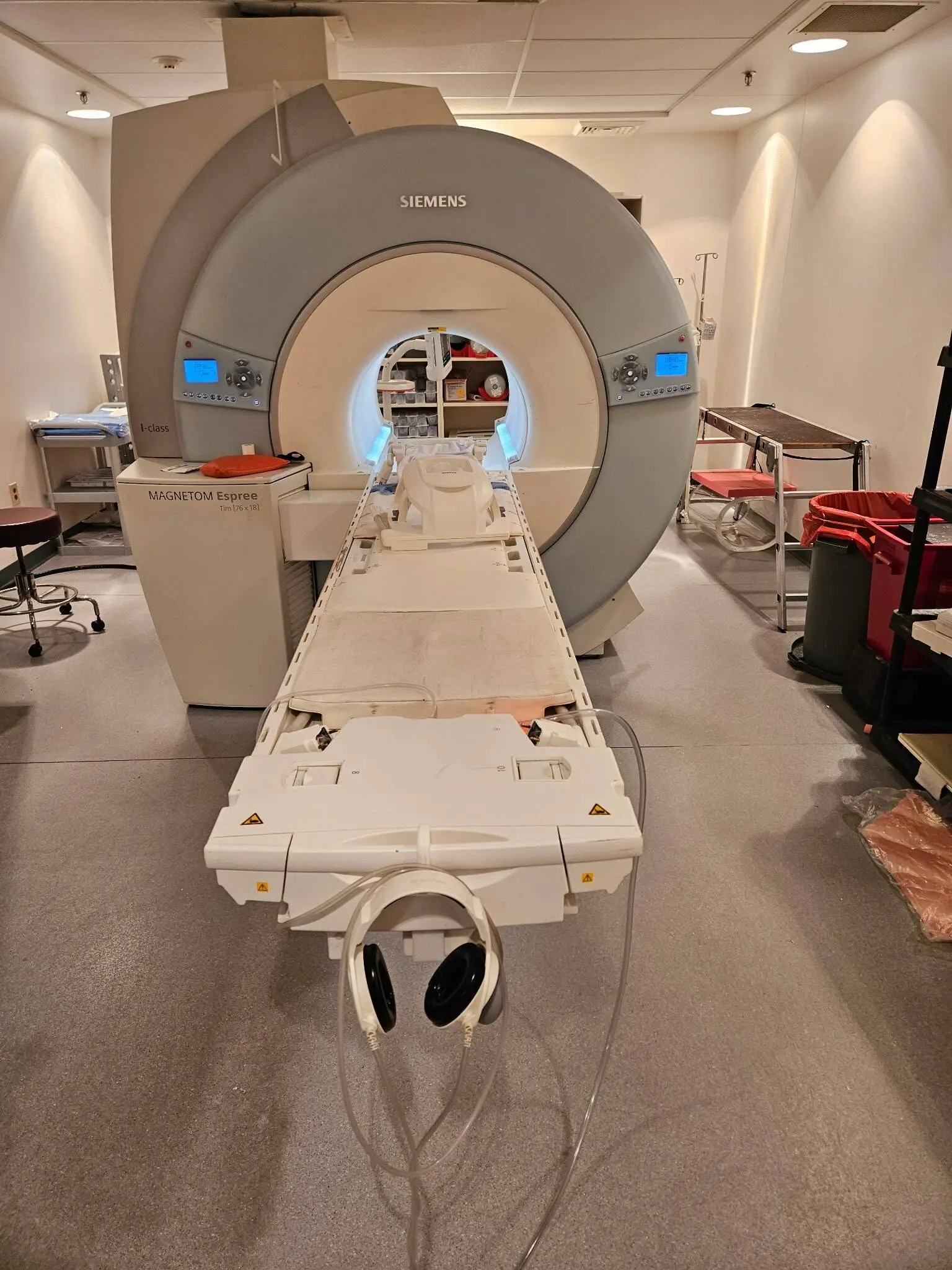 Siemens Espree 1.5T MRI System