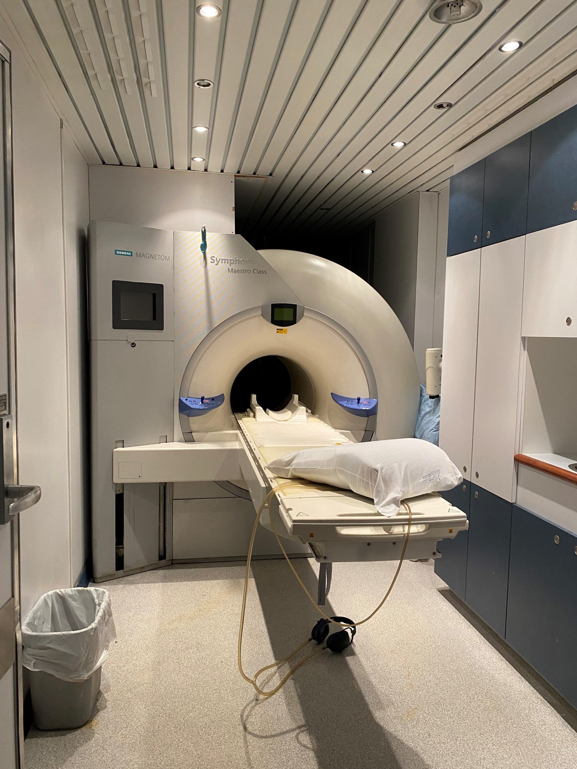 Siemens Symphony 1.5T MRI System