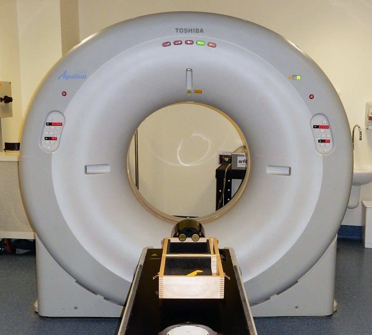 Toshiba Aquilion Large Bore CT Simulator