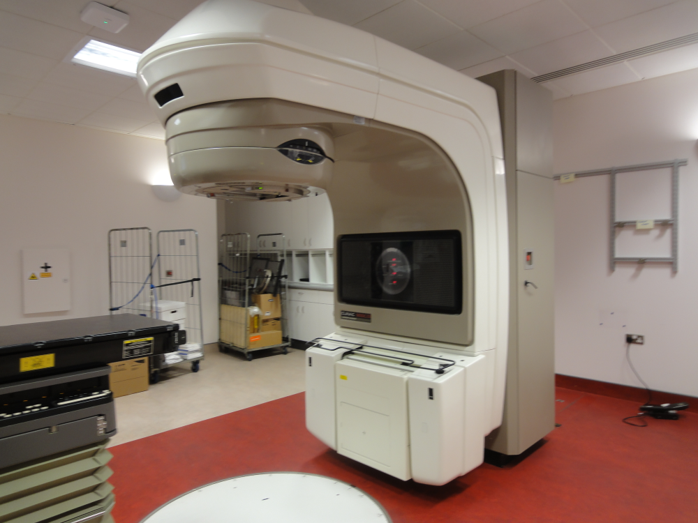 Used Varian 600CD Linear Accelerators 17J28