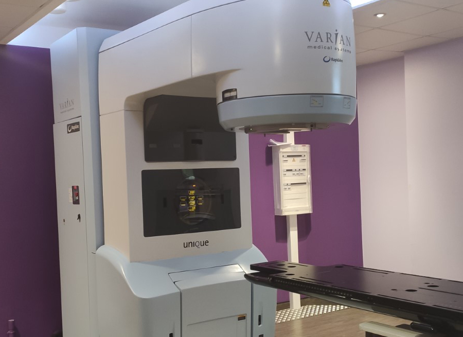 Used Varian Unique Linear Accelerators 19J71