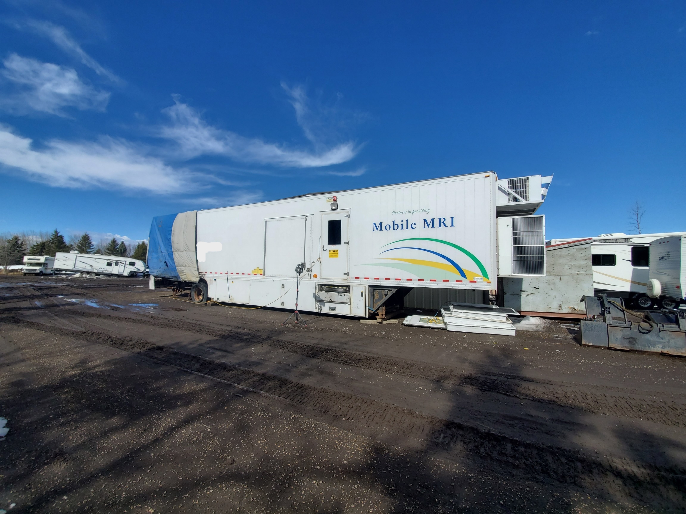 Siemens Magnetom Espree 1.5T mobile MRI 1