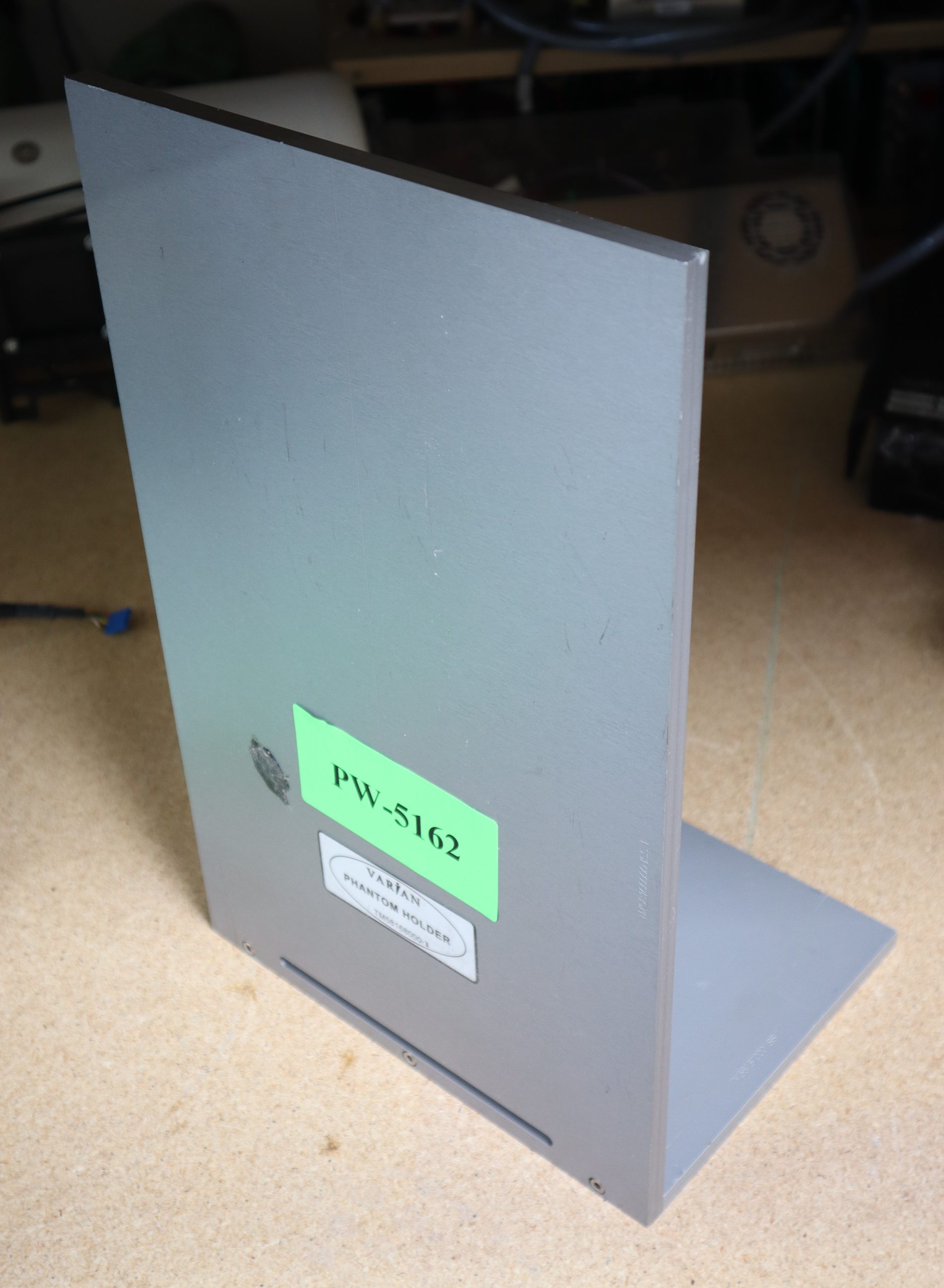 PW 5162 Varian Phantom Holder