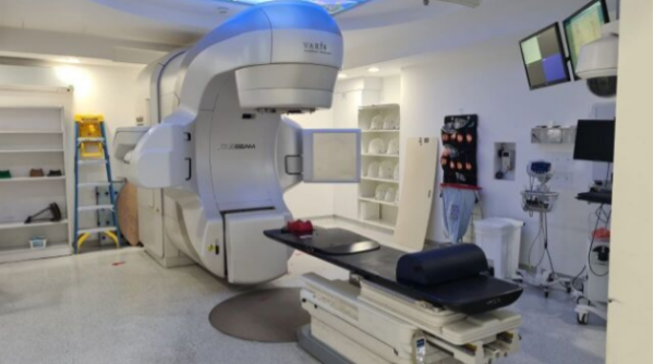 22H27 Varian TrueBeam Linear Accelerator