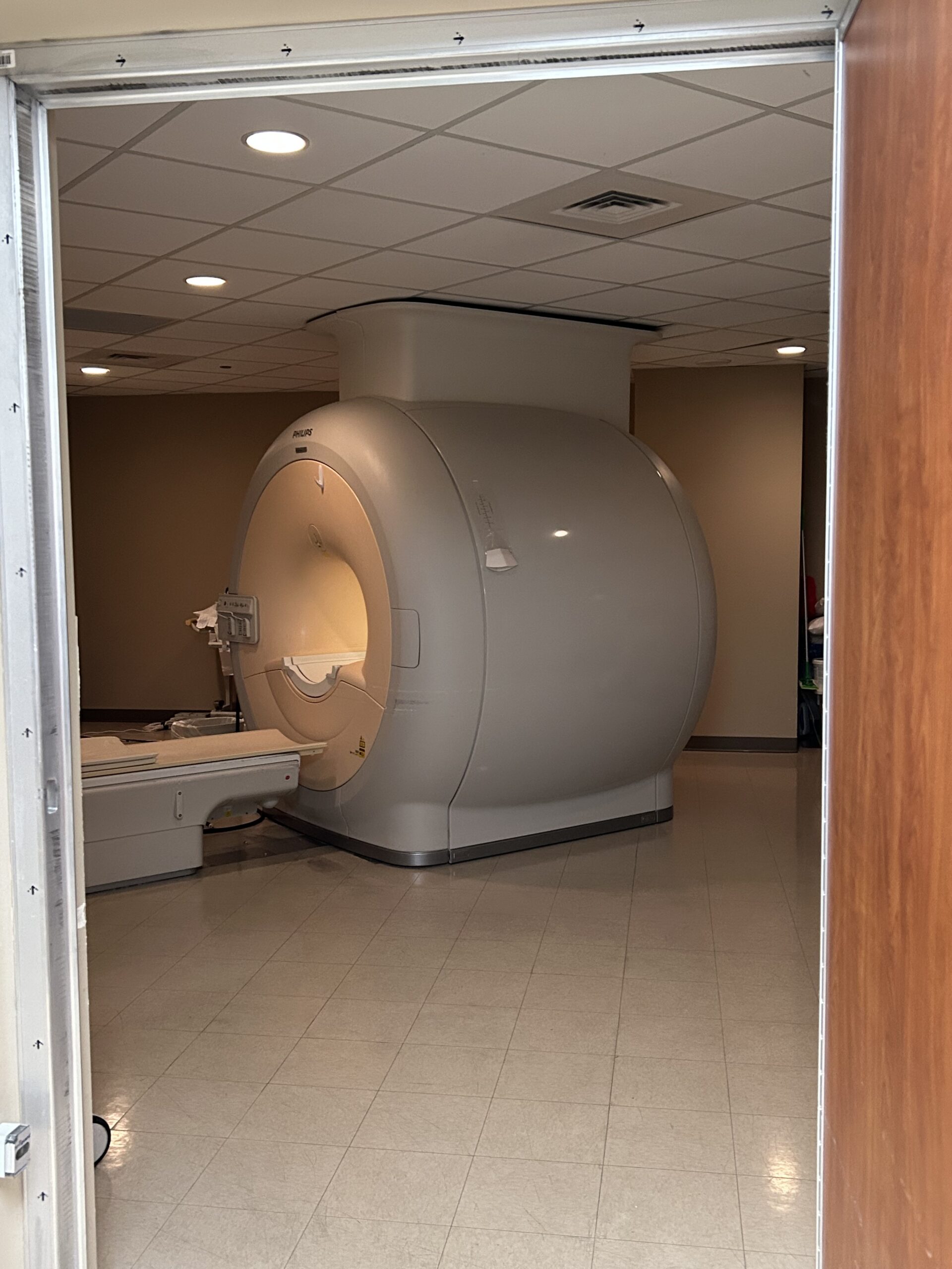 Philips Achieva 1.5T 16 Channel MRI System