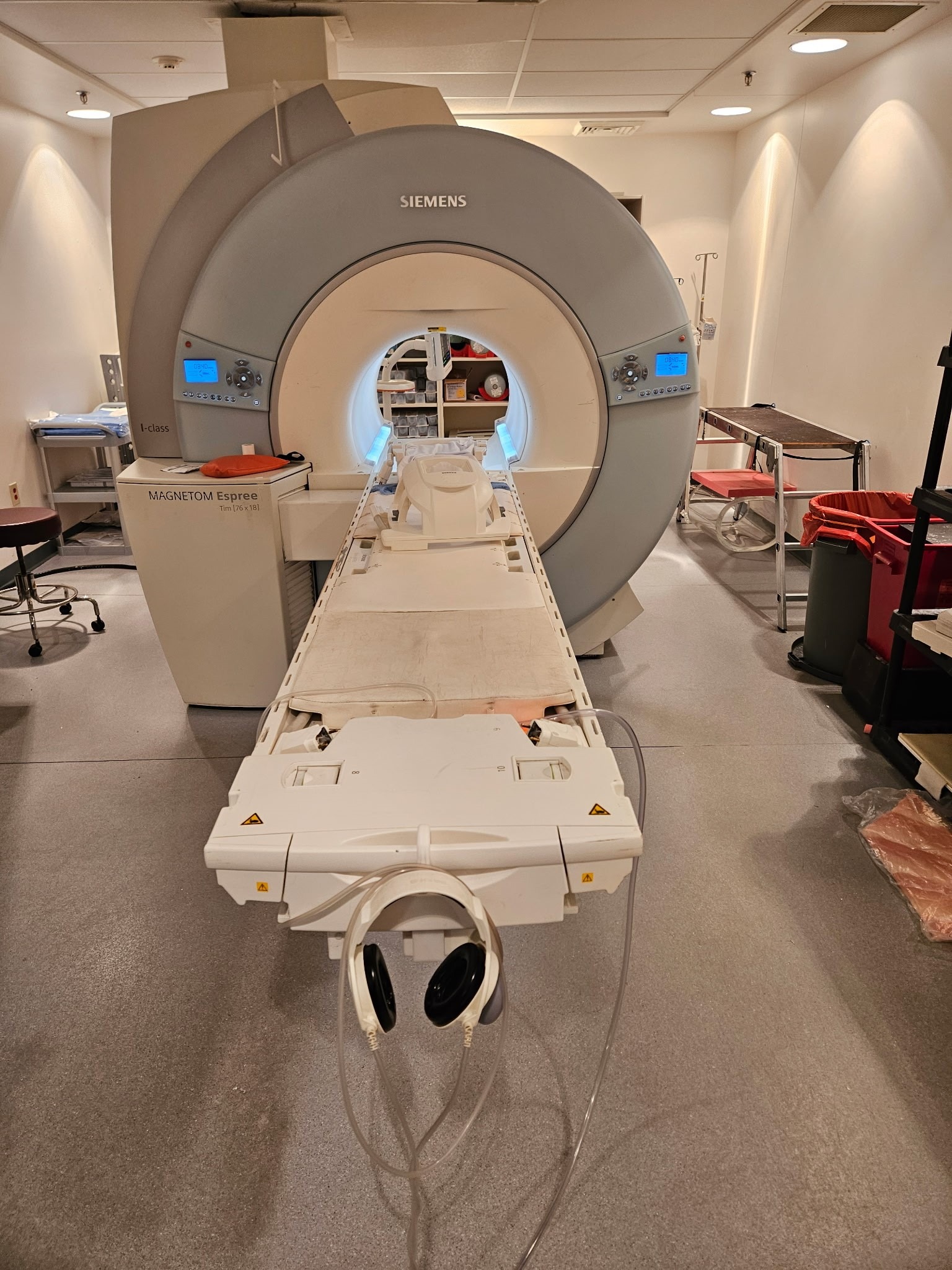 Siemens Espree 1.5T MRI System